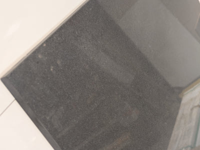 Bodenfliese Neutro schwarz / black 60x60 cm – Textur